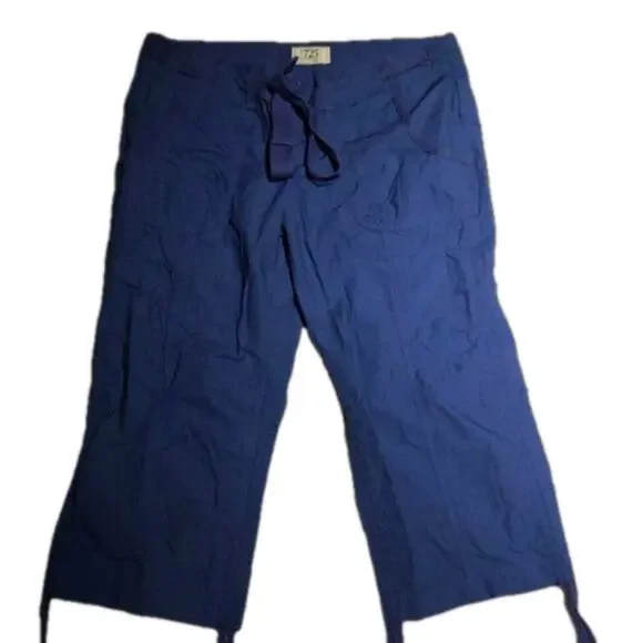 🌈 Blue Capris - Picture 2 of 2